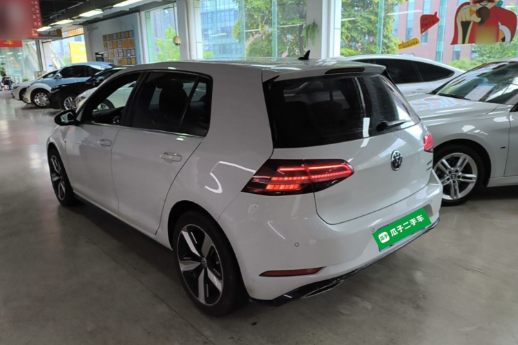 Volkswagen Golf 2019 #5 Volkswagen Golf 2019 car image #5