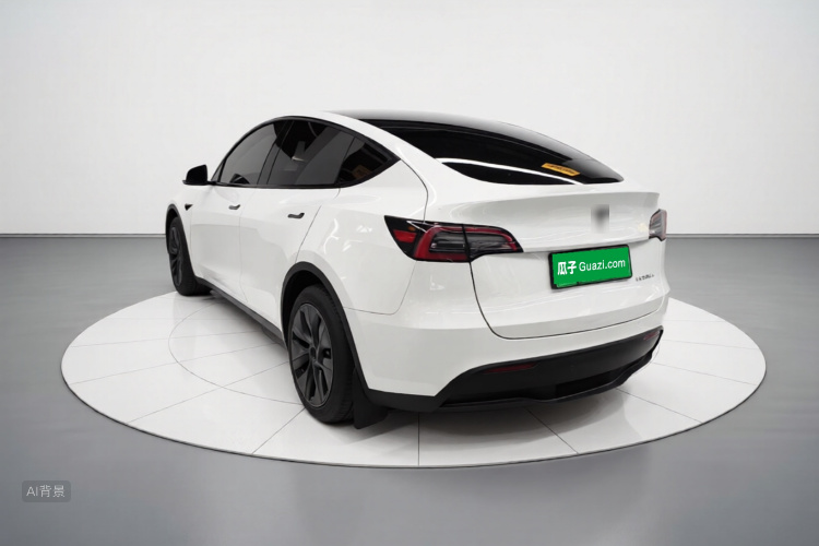 Tesla Model Y 2024 #5 Tesla Model Y 2024 immagine di auto #5