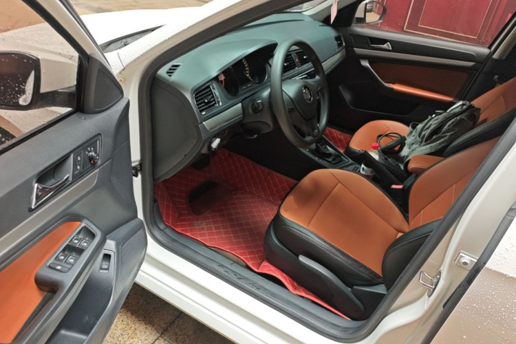 Volkswagen Lavida 2017 car image #16