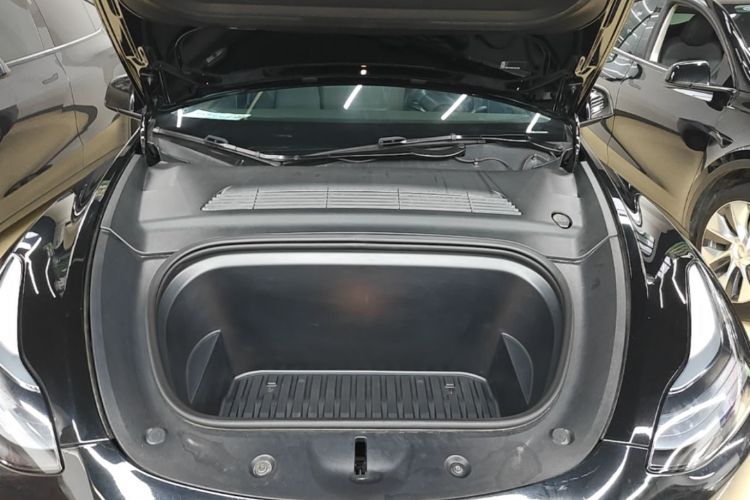 Tesla Model Y 2022 #20 Tesla Model Y 2022 car image #20