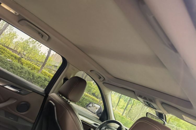 BMW X1 2018 #13 BMW X1 2018 car image #13