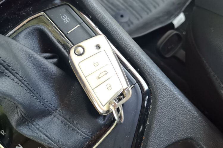 Volkswagen Tharu 2021 car image #9