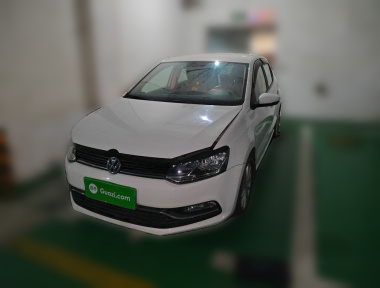 Volkswagen Polo 2015 Volkswagen Polo 2015 car image