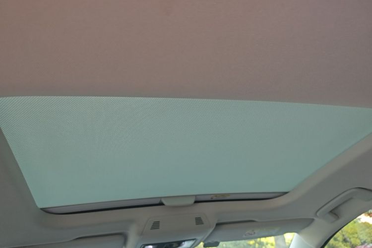 Volkswagen Golf 2023 car image #18