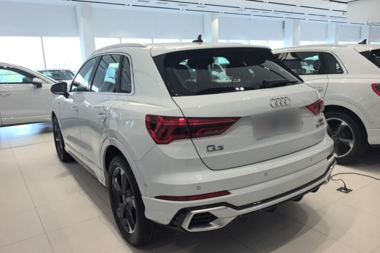 Audi Q3 2024 #5 Audi Q3 2024 car image #5