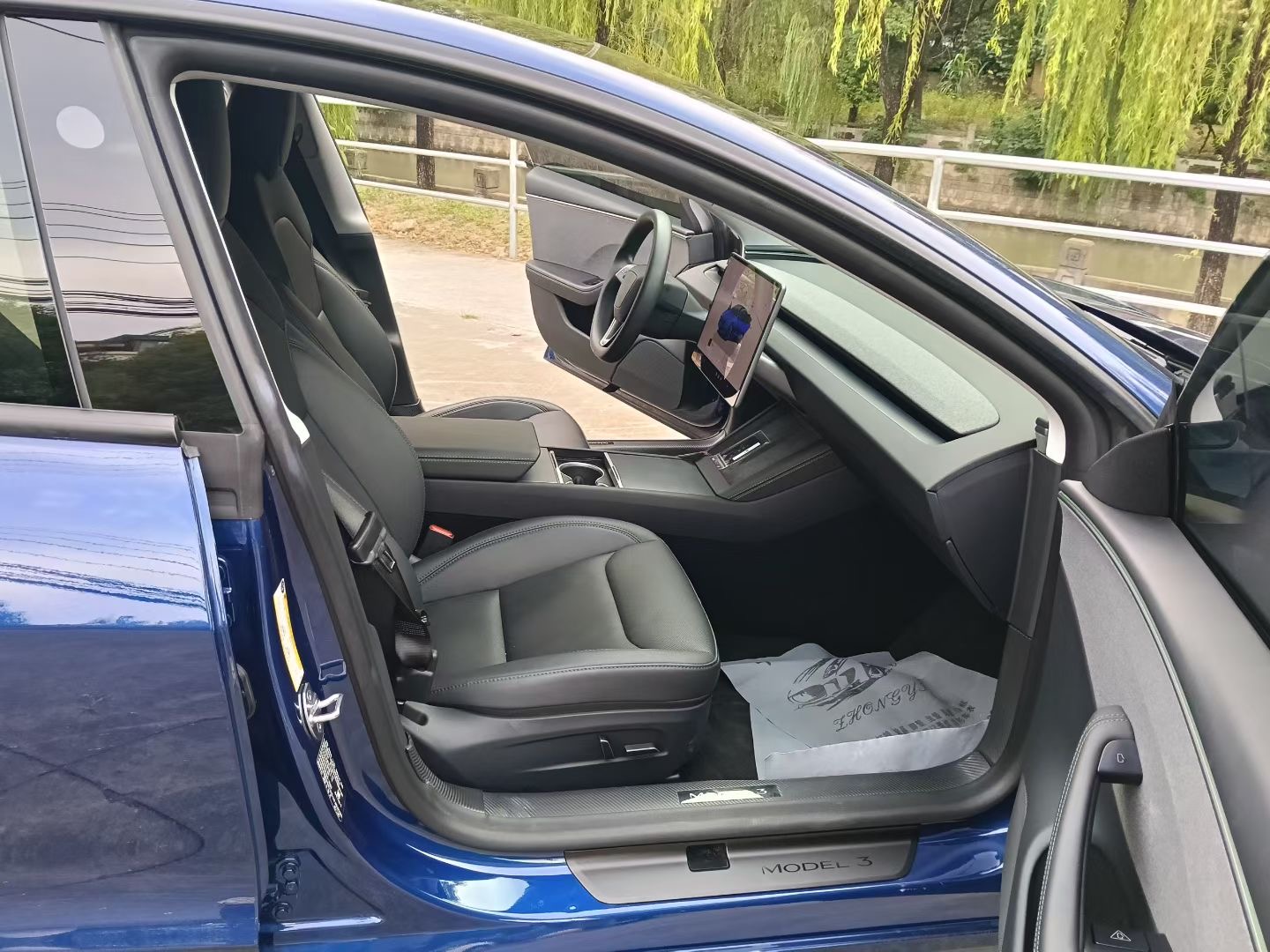 Tesla Model 3 2025 car image #5