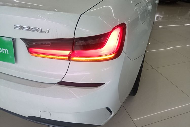 BMW 3 Series 2020 #8 BMW 3 Series 2020 car image #8