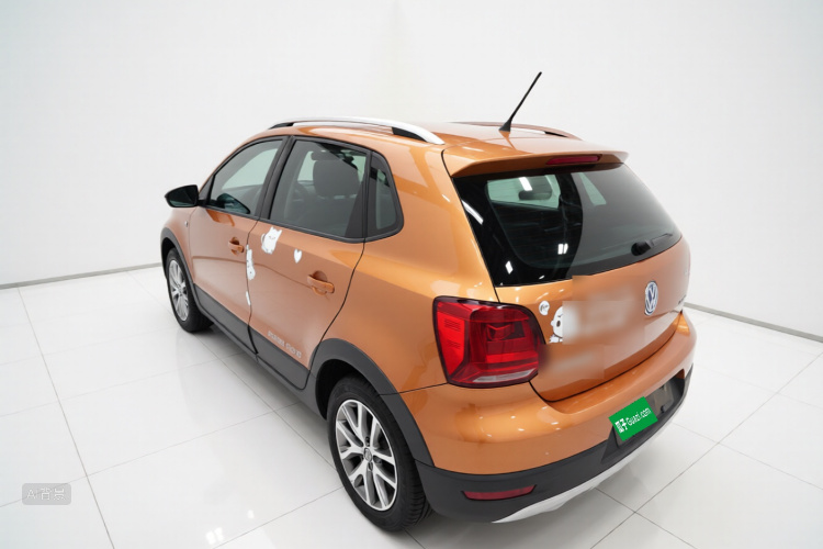 Volkswagen Polo 2015 car image #5