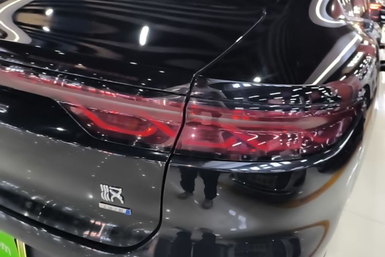 BYD Han 2025 #8 BYD Han 2025 car image #8