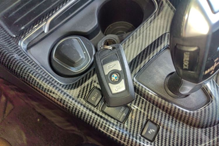 BMW 3 Series 2016 #10 BMW 3 Series 2016 car image #10