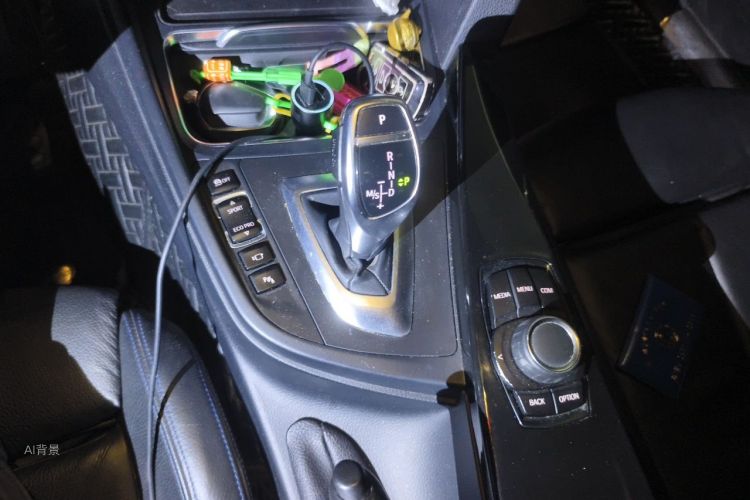 BMW 3 Series 2018 #16 BMW 3 Series 2018 car image #16
