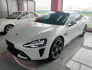 MI SU7 2025 MI SU7 2025 car image