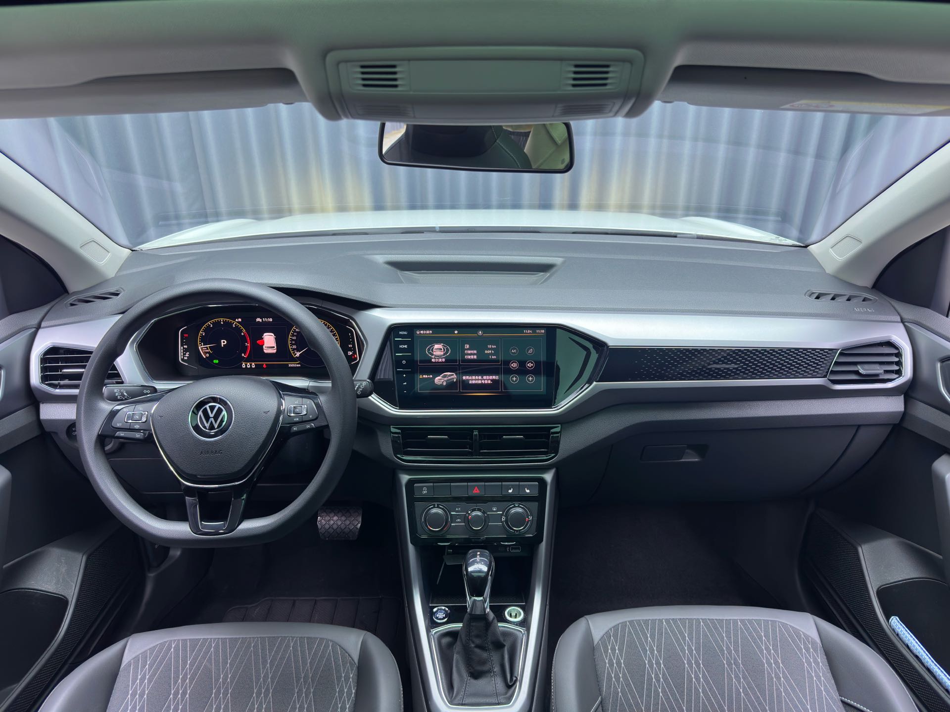 Volkswagen T-Cross 2022 #8 Volkswagen T-Cross 2022 car image #8