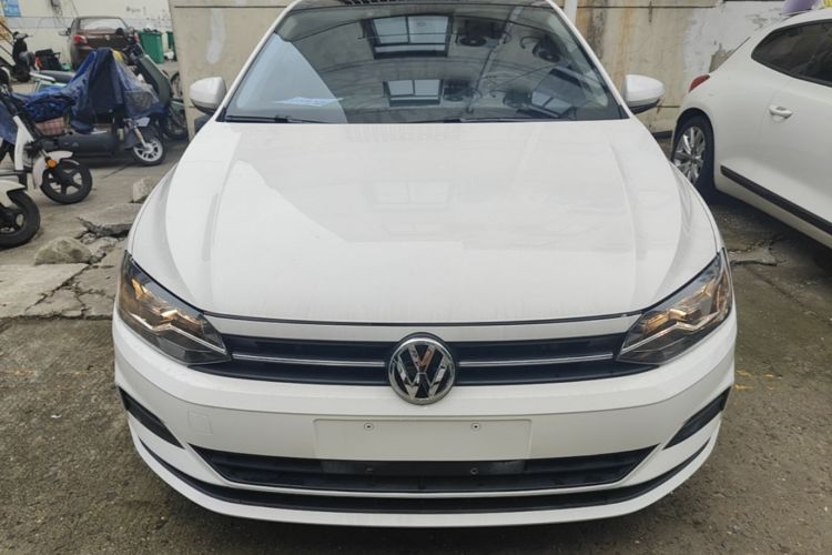 Volkswagen Polo 2021 car image #3