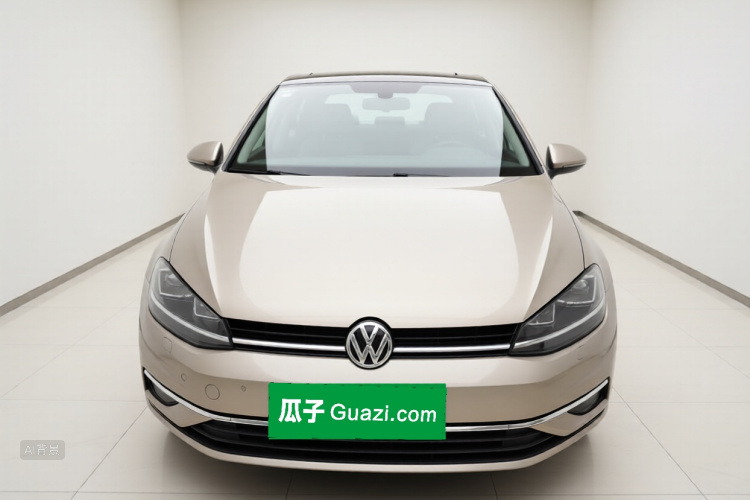 Volkswagen Golf 2020 car image #3