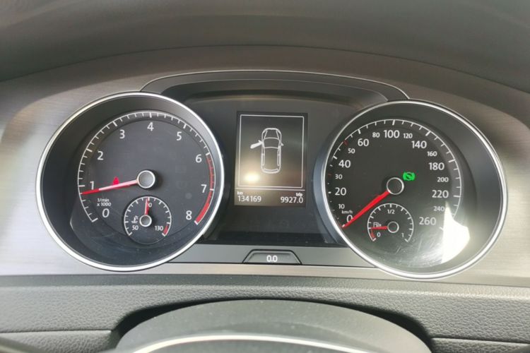 Volkswagen Golf 2016 car image #13