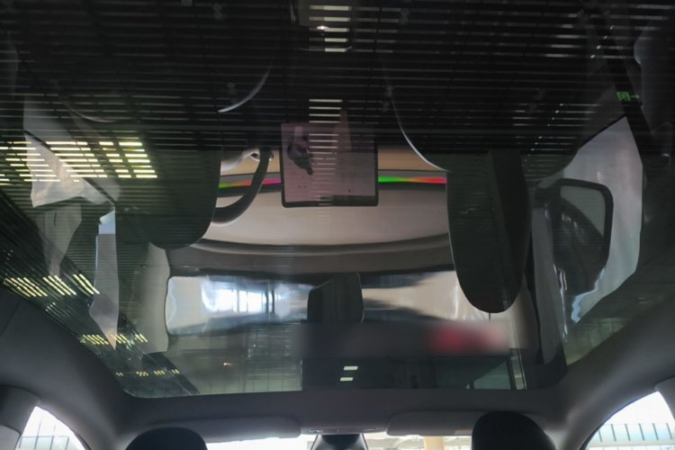 Tesla Model Y 2023 #20 Tesla Model Y 2023 car image #20
