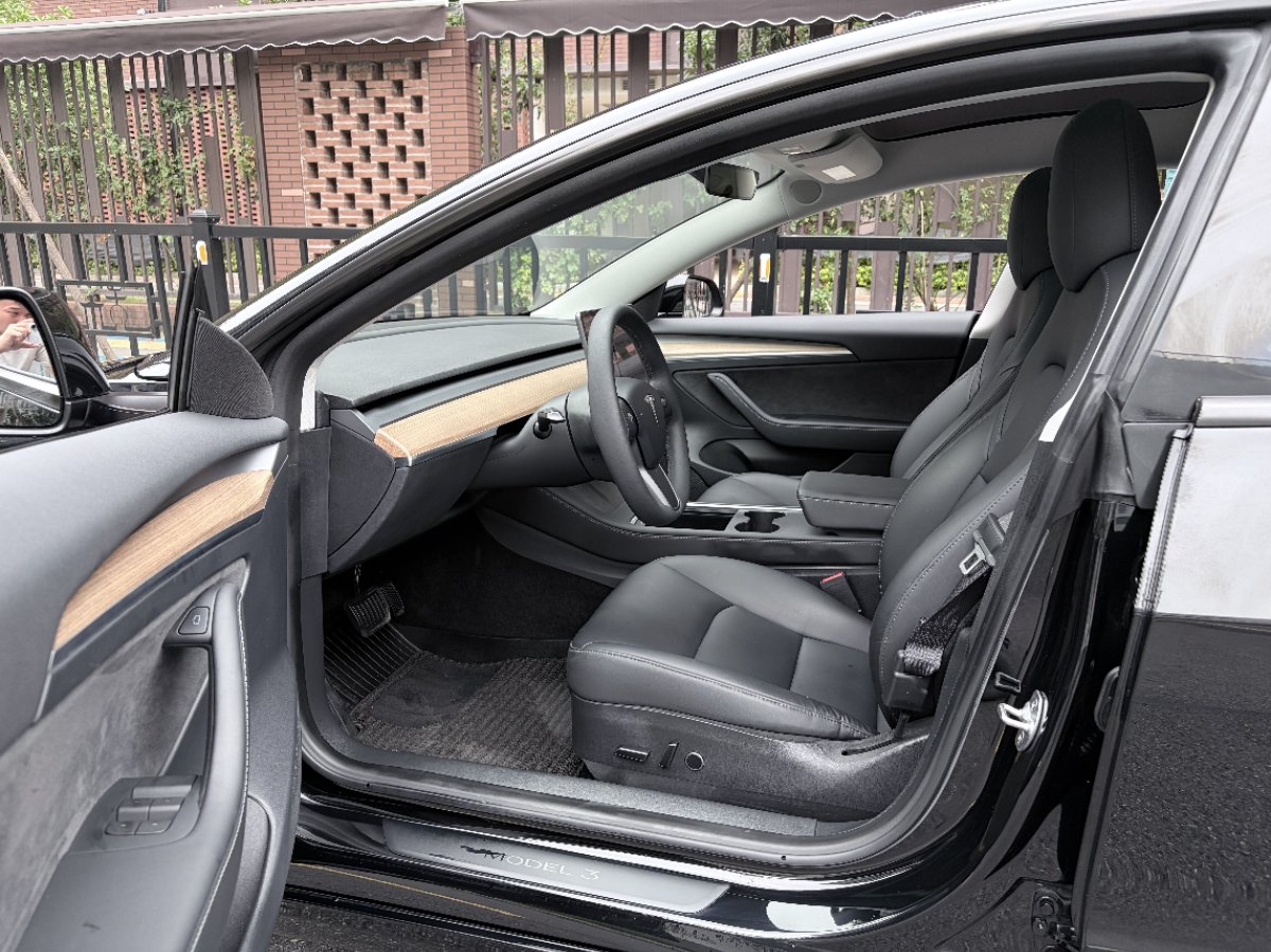 Tesla Model 3 2023 #4 Tesla Model 3 2023 car image #4