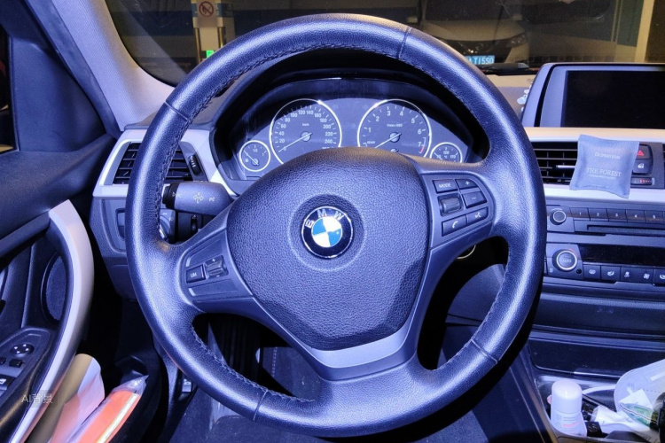 BMW 3 Series 2015 #12 BMW 3 Series 2015 car image #12
