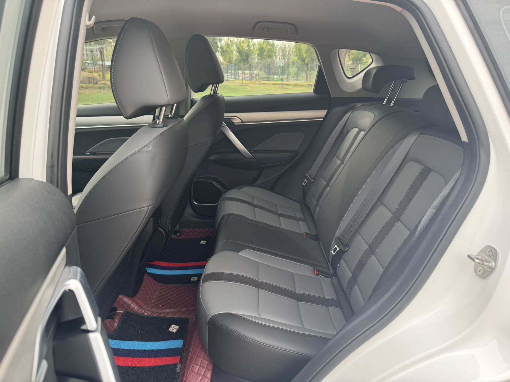 GEELY Coolray 2024 car image #8