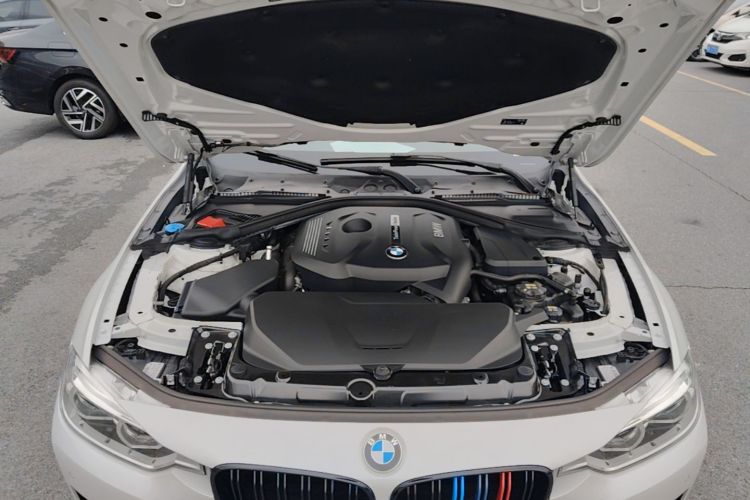 BMW 3 Series 2019 #20 BMW 3 Series 2019 car image #20