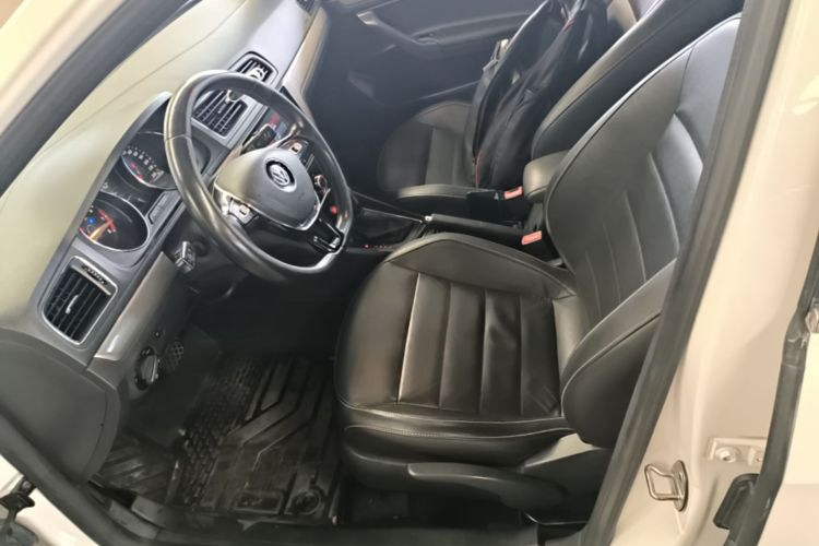 Volkswagen Lavida 2017 car image #15