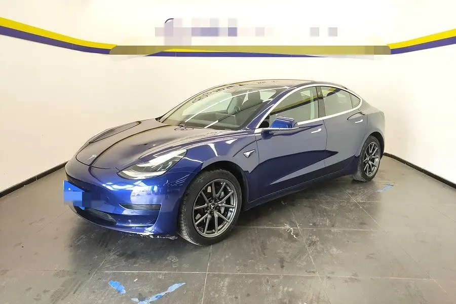 Tesla Model 3 2020 car image 