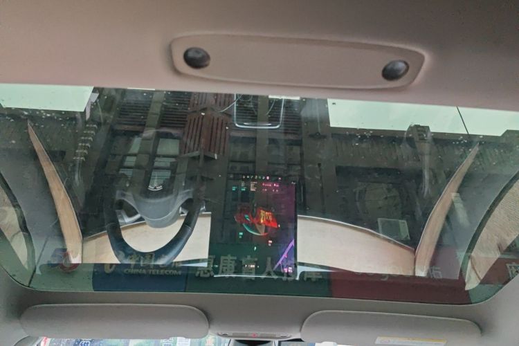 Tesla Model 3 2022 car image #20