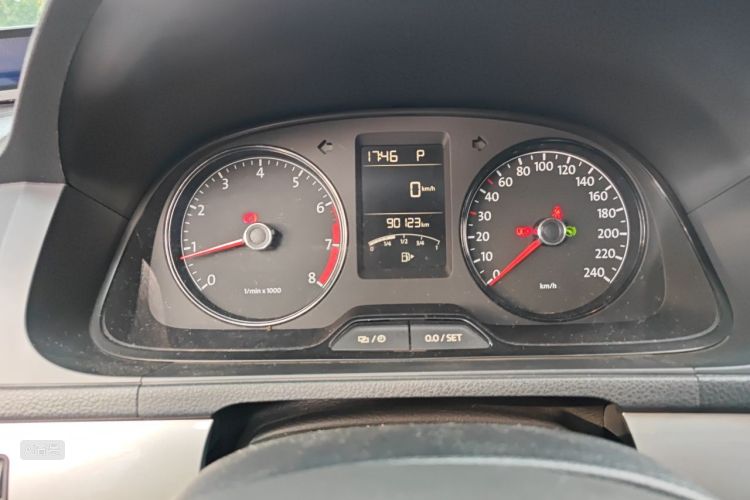 Volkswagen Lavida 2017 car image #14
