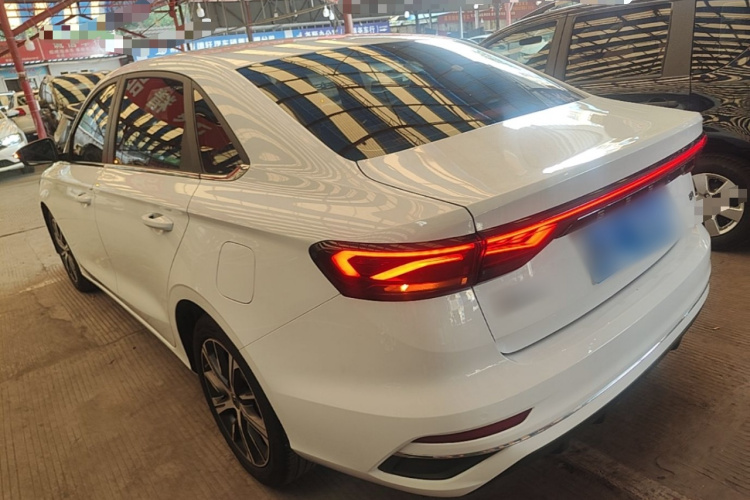 GEELY Emgrand 2021 car image #5