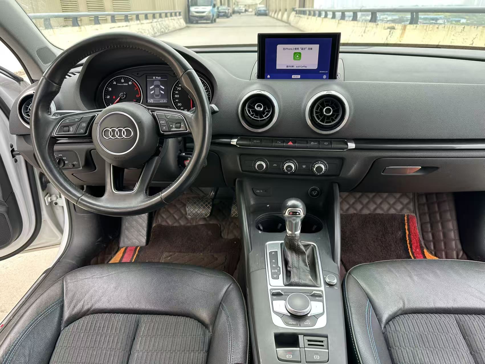 Audi A3 2019 immagine di auto #6