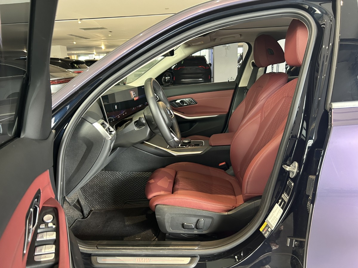 BMW i3 2025 car image #4