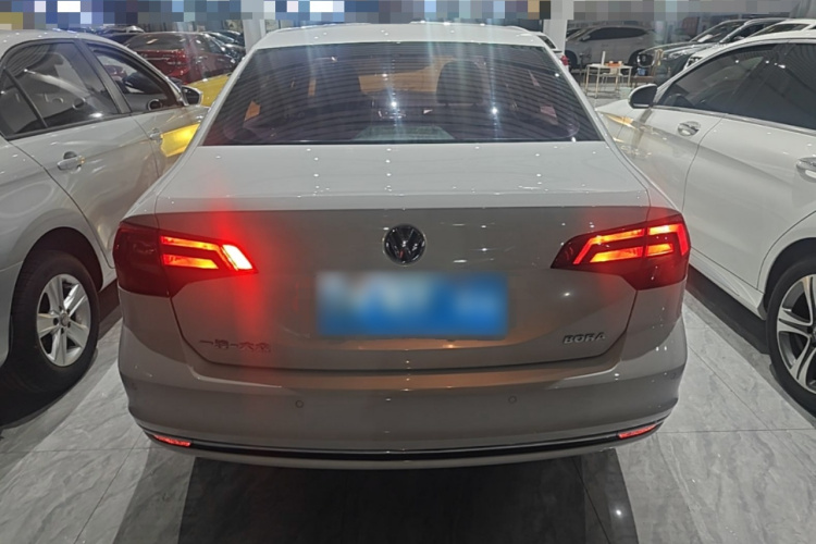 Volkswagen Bora 2018 #6 Volkswagen Bora 2018 car image #6