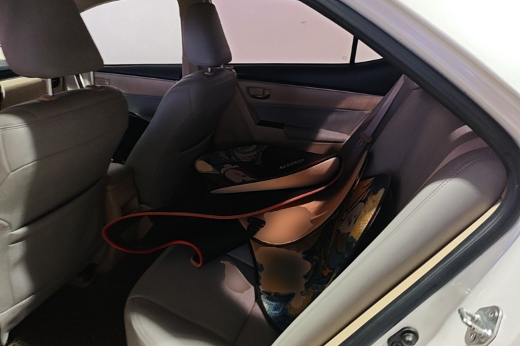 Toyota Corolla 2017 car image #17