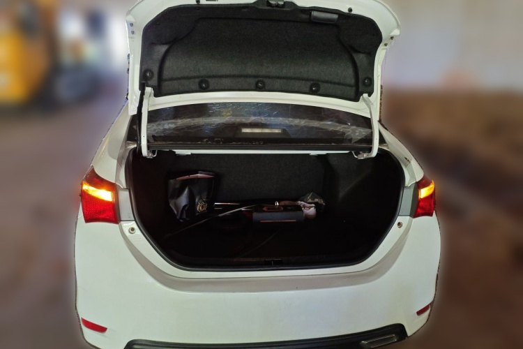Toyota Corolla 2017 car image #17