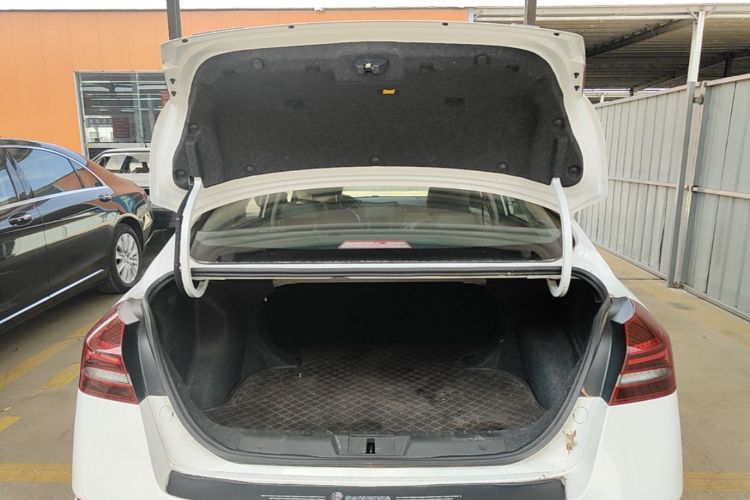 GEELY Emgrand 2021 #19 GEELY Emgrand 2021 car image #19