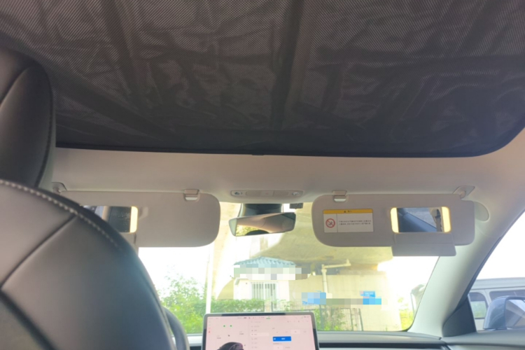 Tesla Model 3 2021 car image #18
