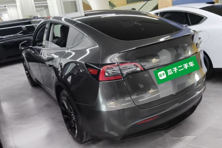 Tesla Model Y 2022 #5 Tesla Model Y 2022 car image #5