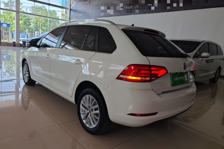 Volkswagen Santana 2017 car image #5