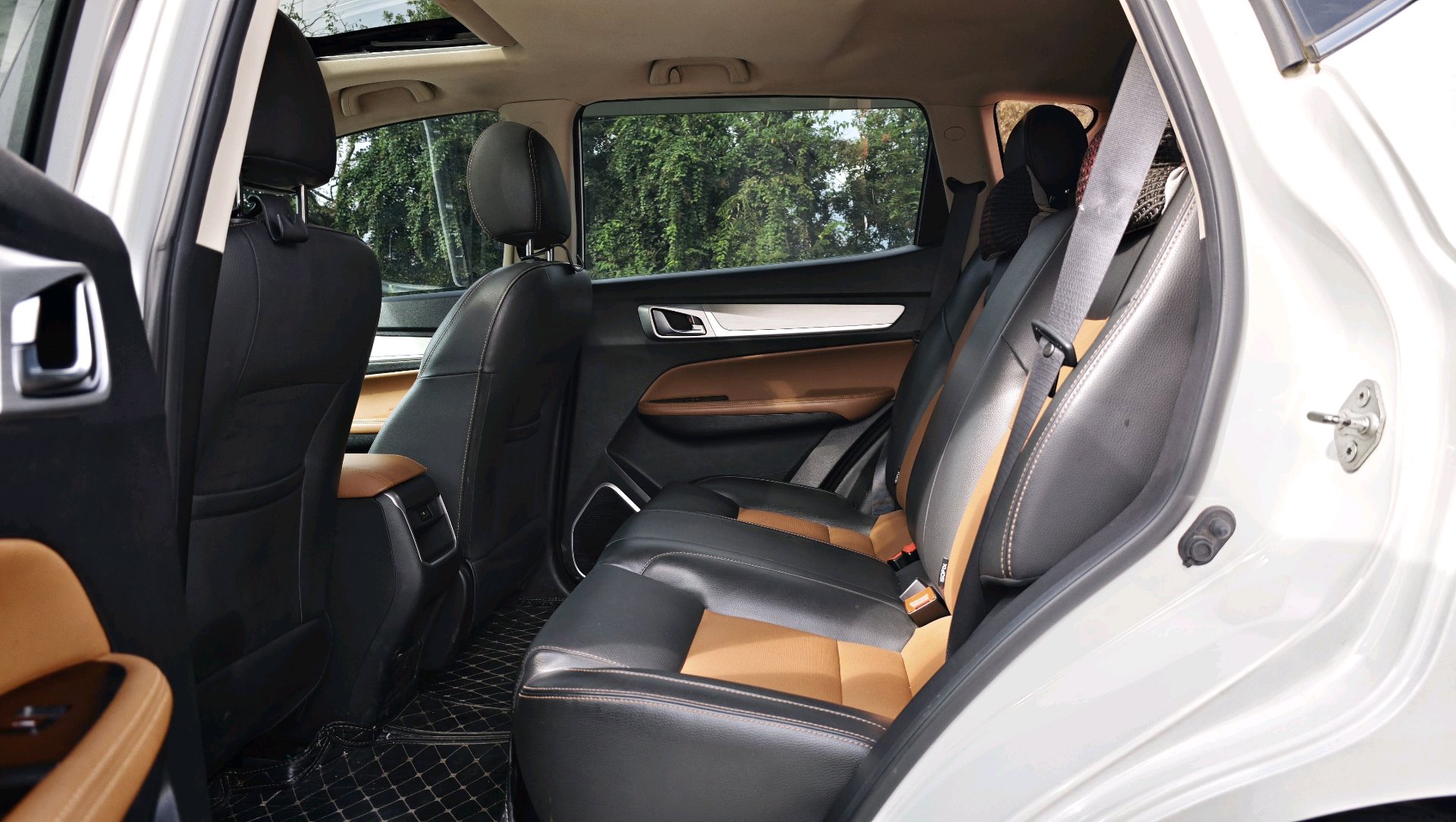 GEELY Vision X6 2018 car image #5