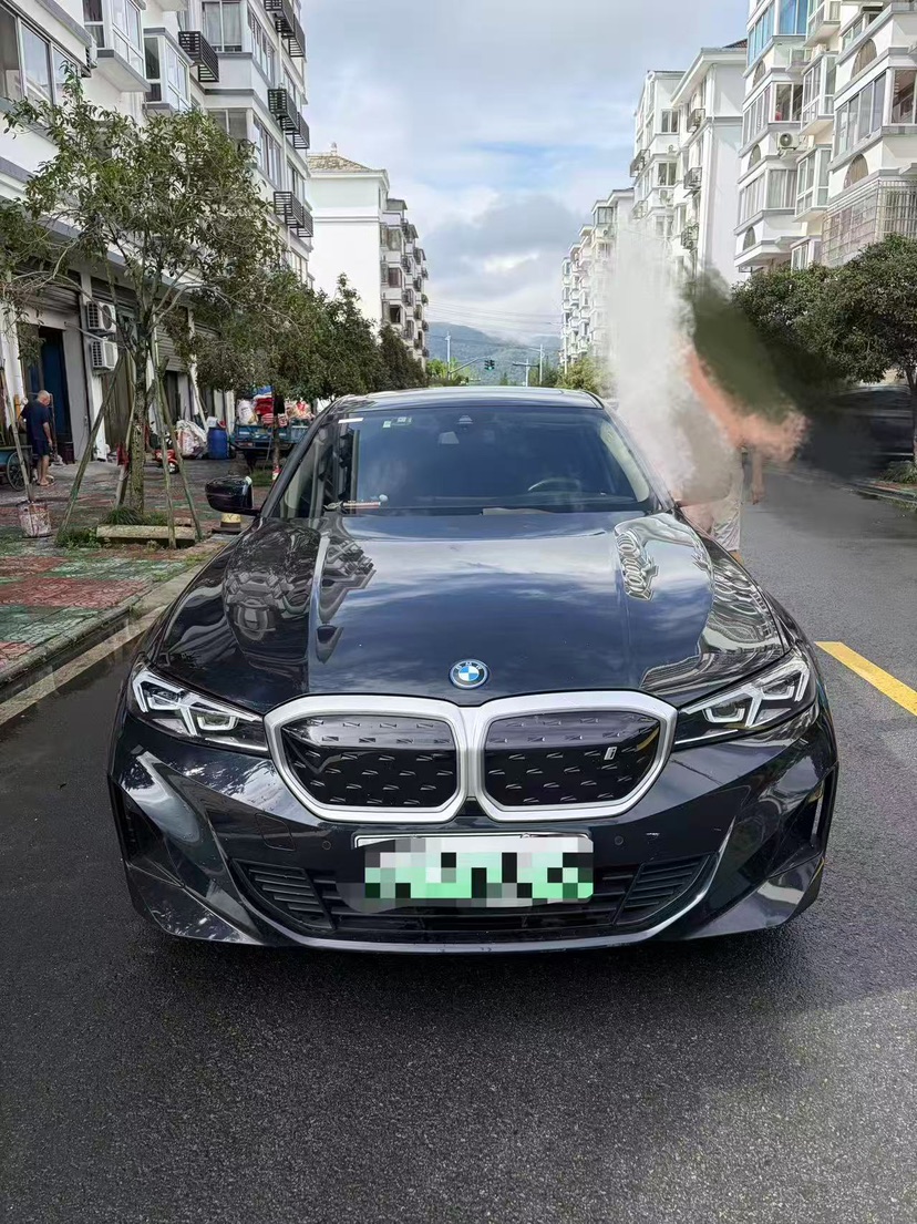 BMW i3 2023 car image #7