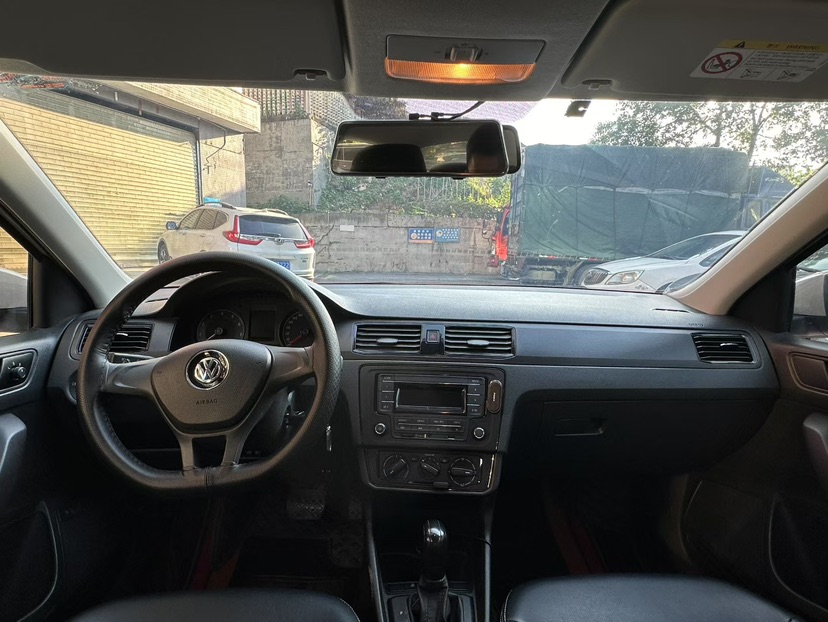 Volkswagen Santana 2021 car image #5