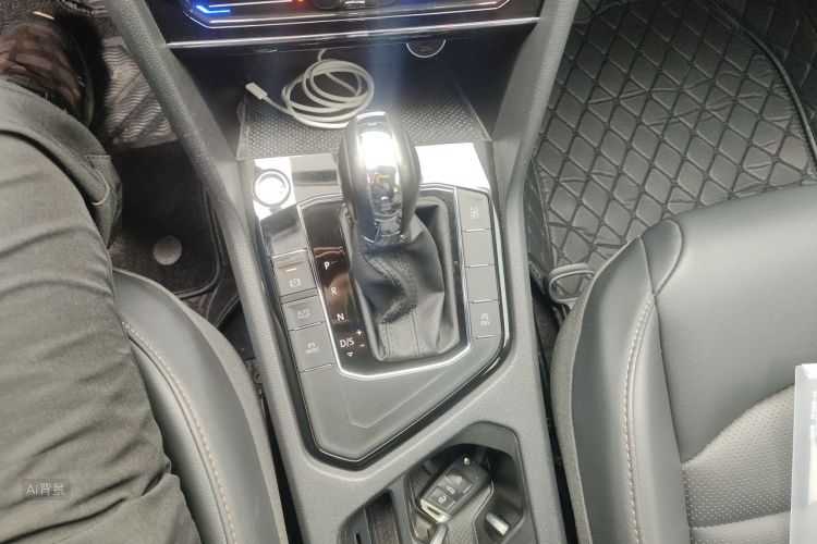 Volkswagen Tharu 2021 car image #16