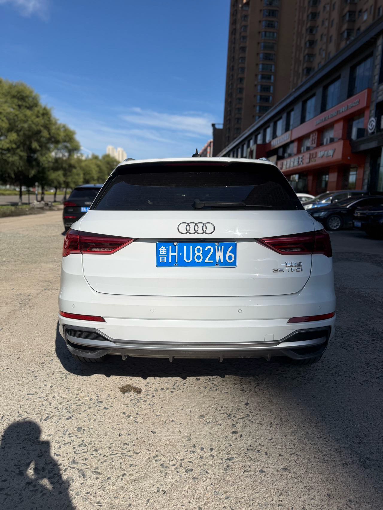 2022 car image #5