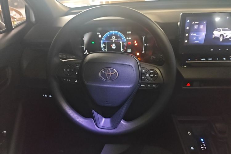 Toyota Corolla Cross 2026 #11 Toyota Corolla Cross 2026 car image #11