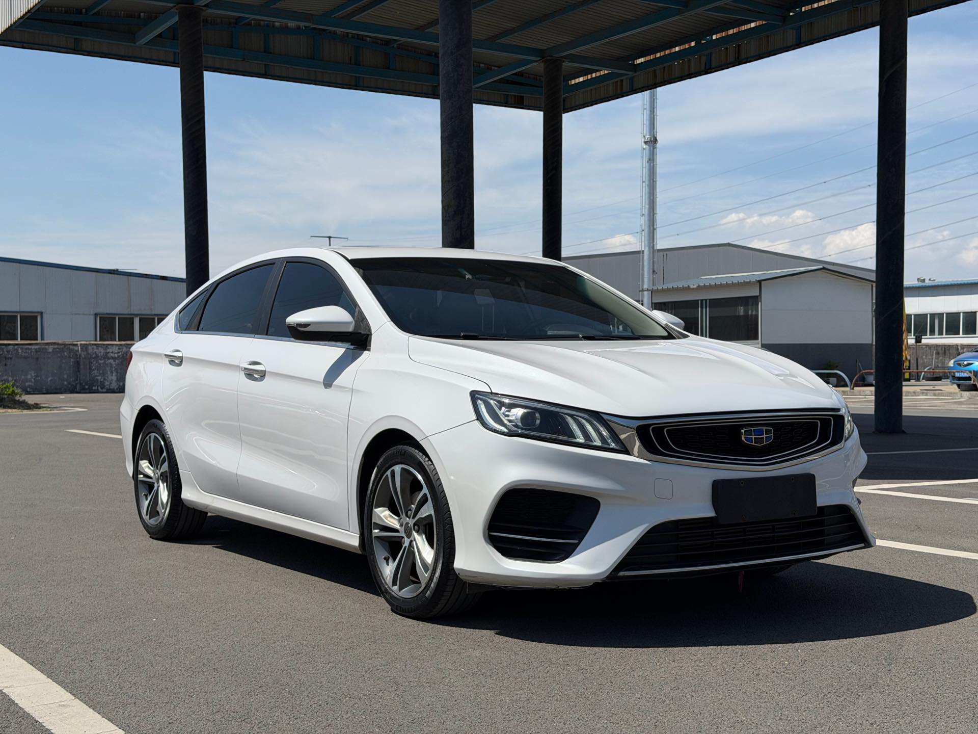 GEELY Binray 2018 image de voiture #3