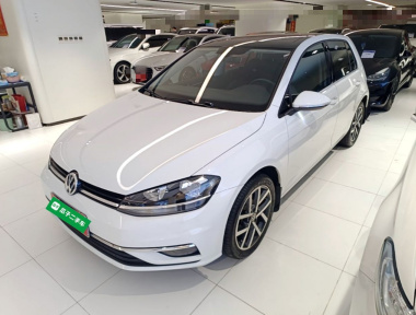 Volkswagen Golf 2018 car image 