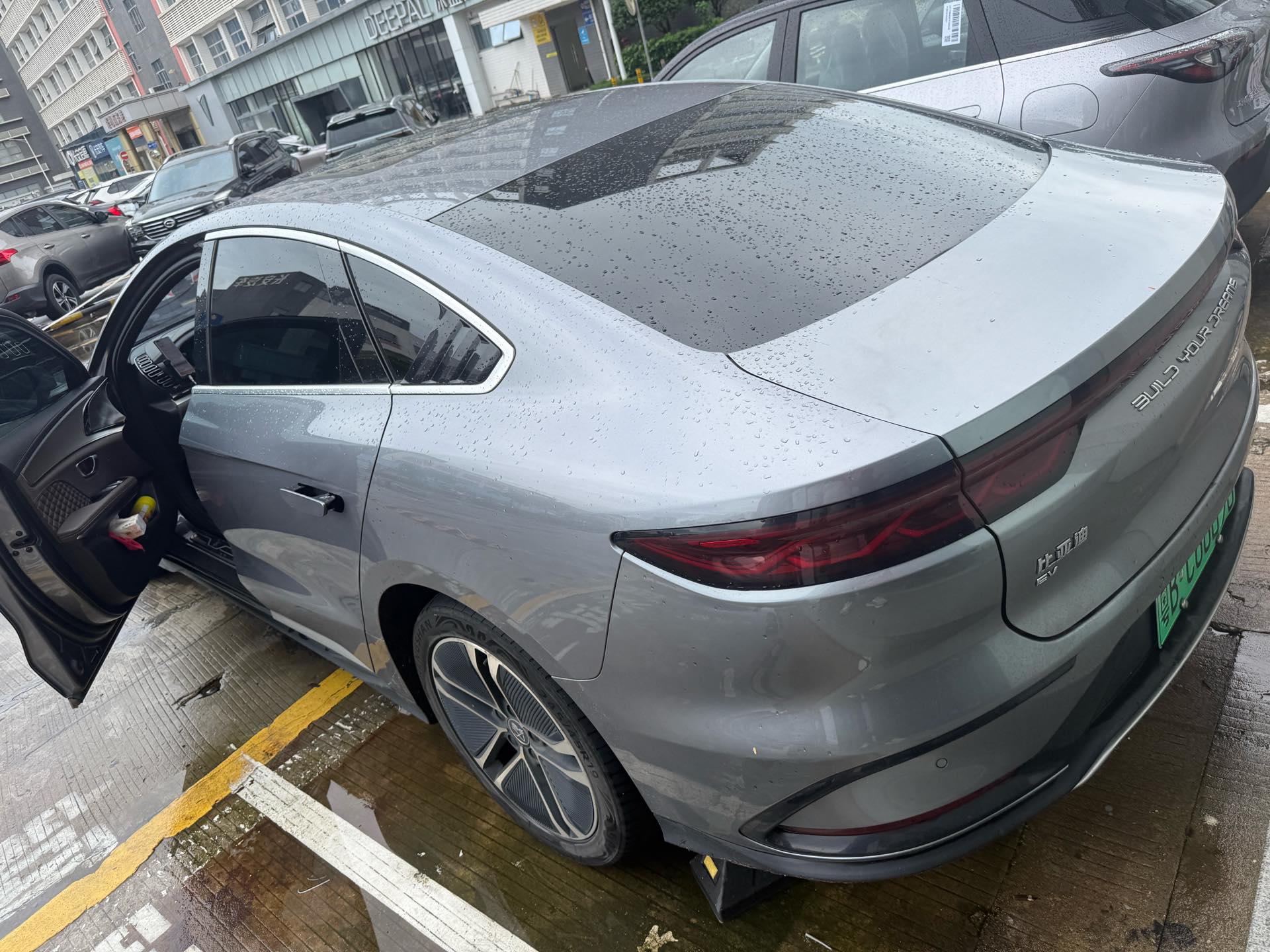 BYD Han 2024 car image #5