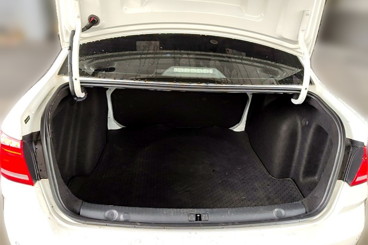 Volkswagen Lavida 2018 car image #21