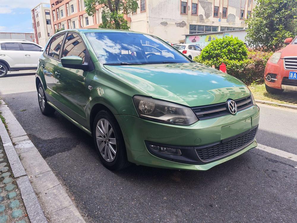 Volkswagen Polo 2013 car image #3